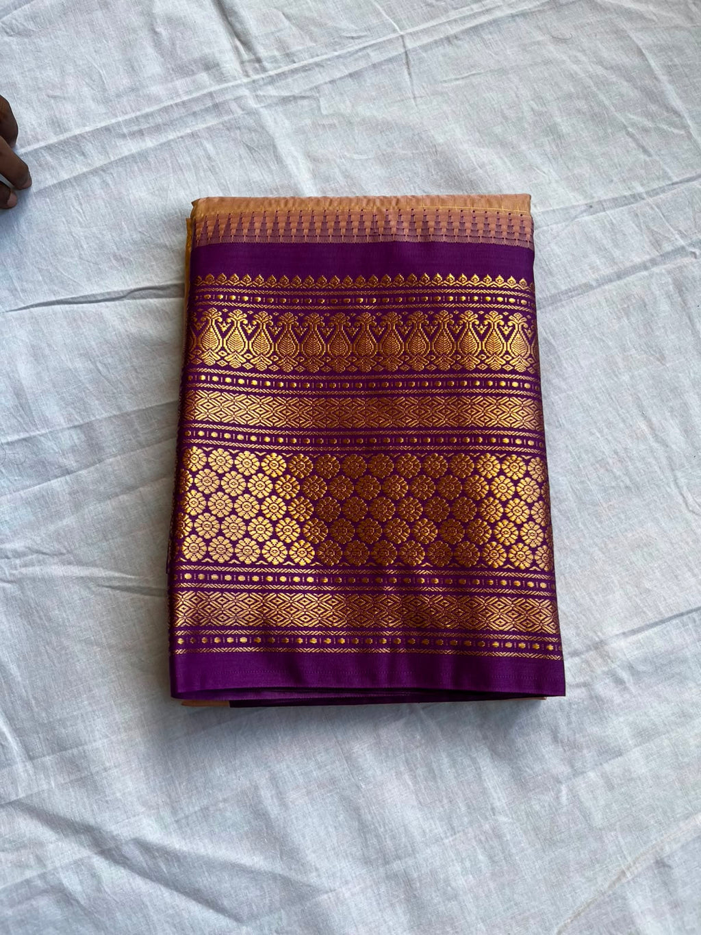 Gadwal semi pattu sarees