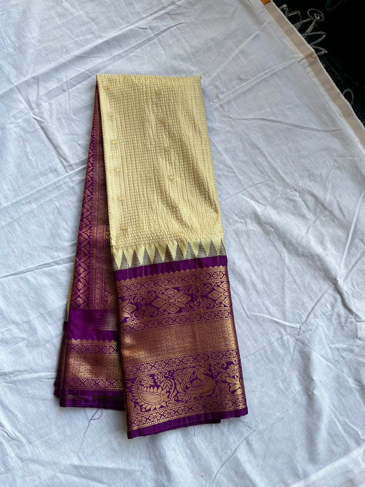 Gadwal semi pattu sarees