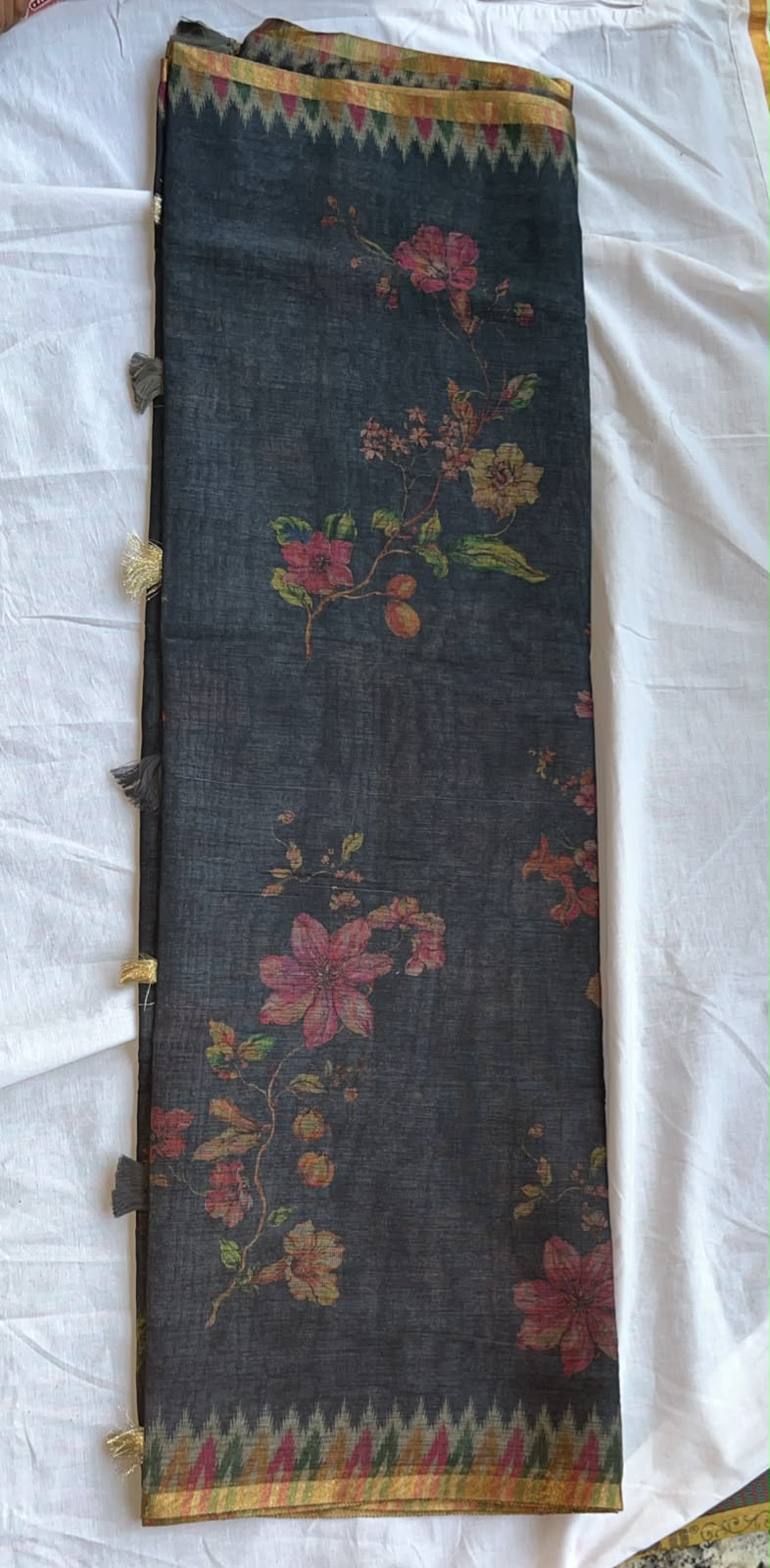 Lenin floral print sarees